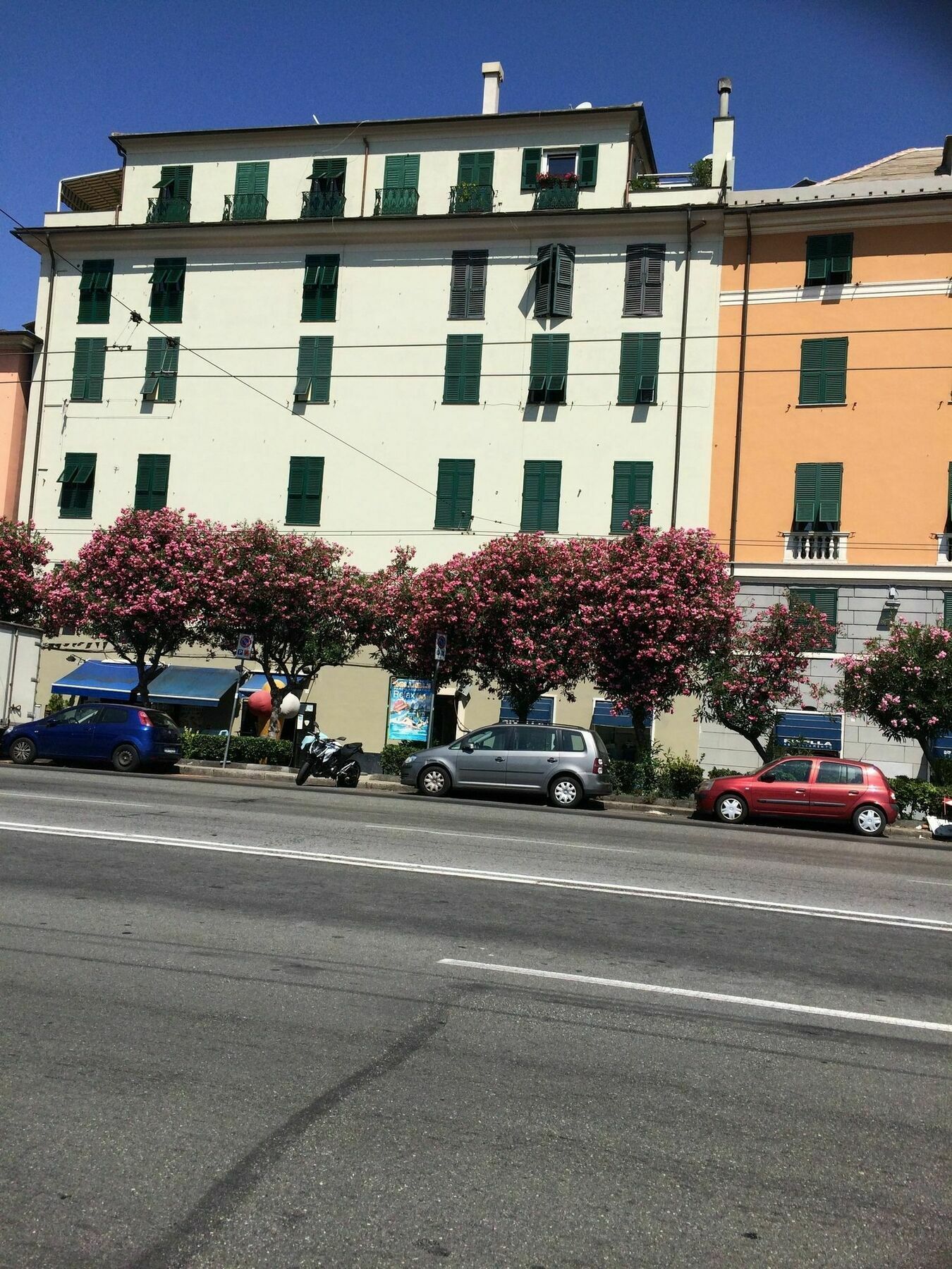 Ariadimare Genoa Bagian luar foto